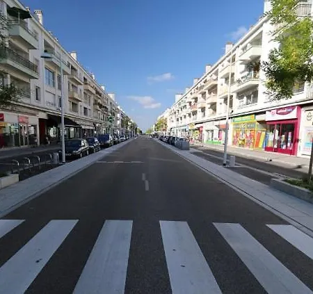 2 Avec Balcon A Nazaire Centre Ville, Proche *